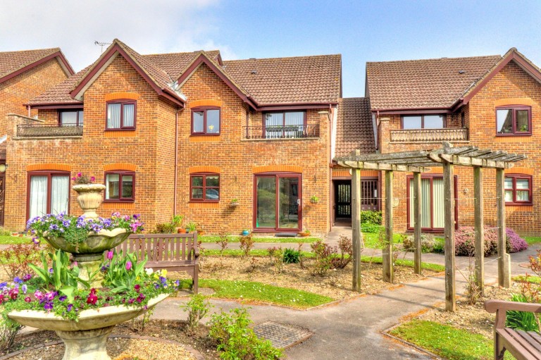 Old School Close, Stokenchurch, HP14