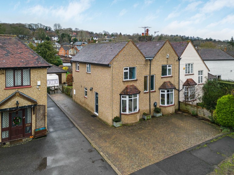 Manor Gardens, High Wycombe, HP13