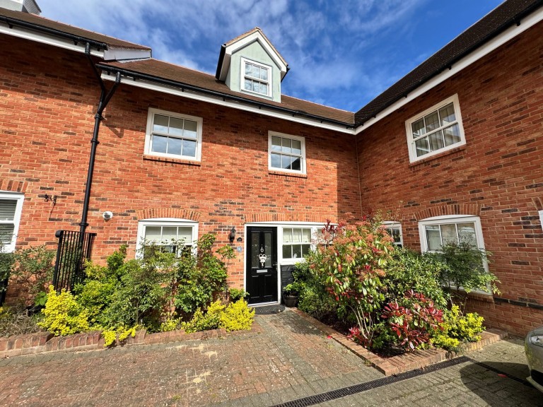 De Havilland Court, High Wycombe, HP13