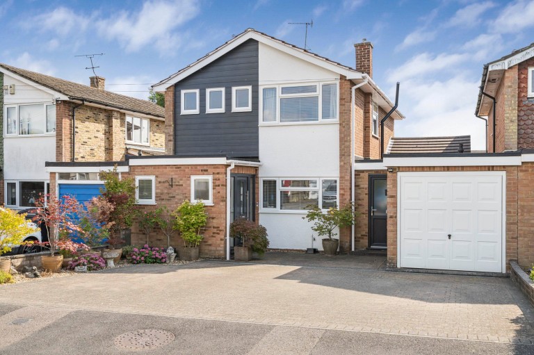 St. Margarets Grove, Great Kingshill, HP15