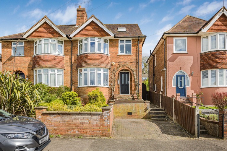 Healey Avenue, High Wycombe, HP13