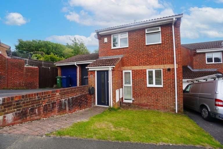 Nicholas Gardens, High Wycombe, HP13