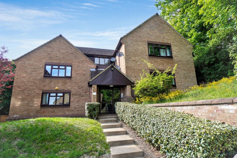 The Pentlands, High Wycombe, HP13