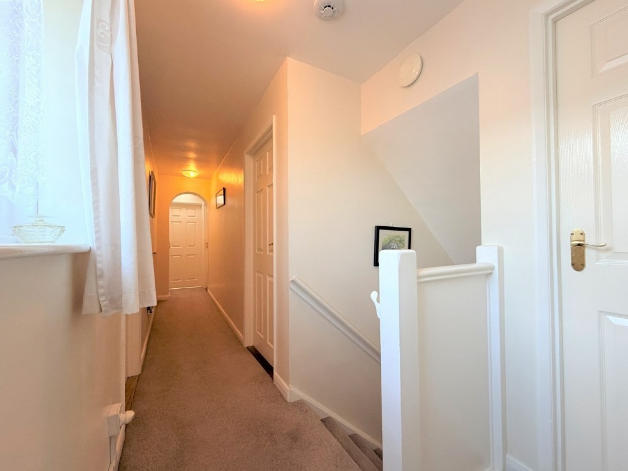 Main Road, Chelmondiston