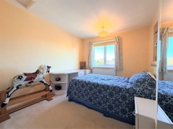 Main Road, Chelmondiston