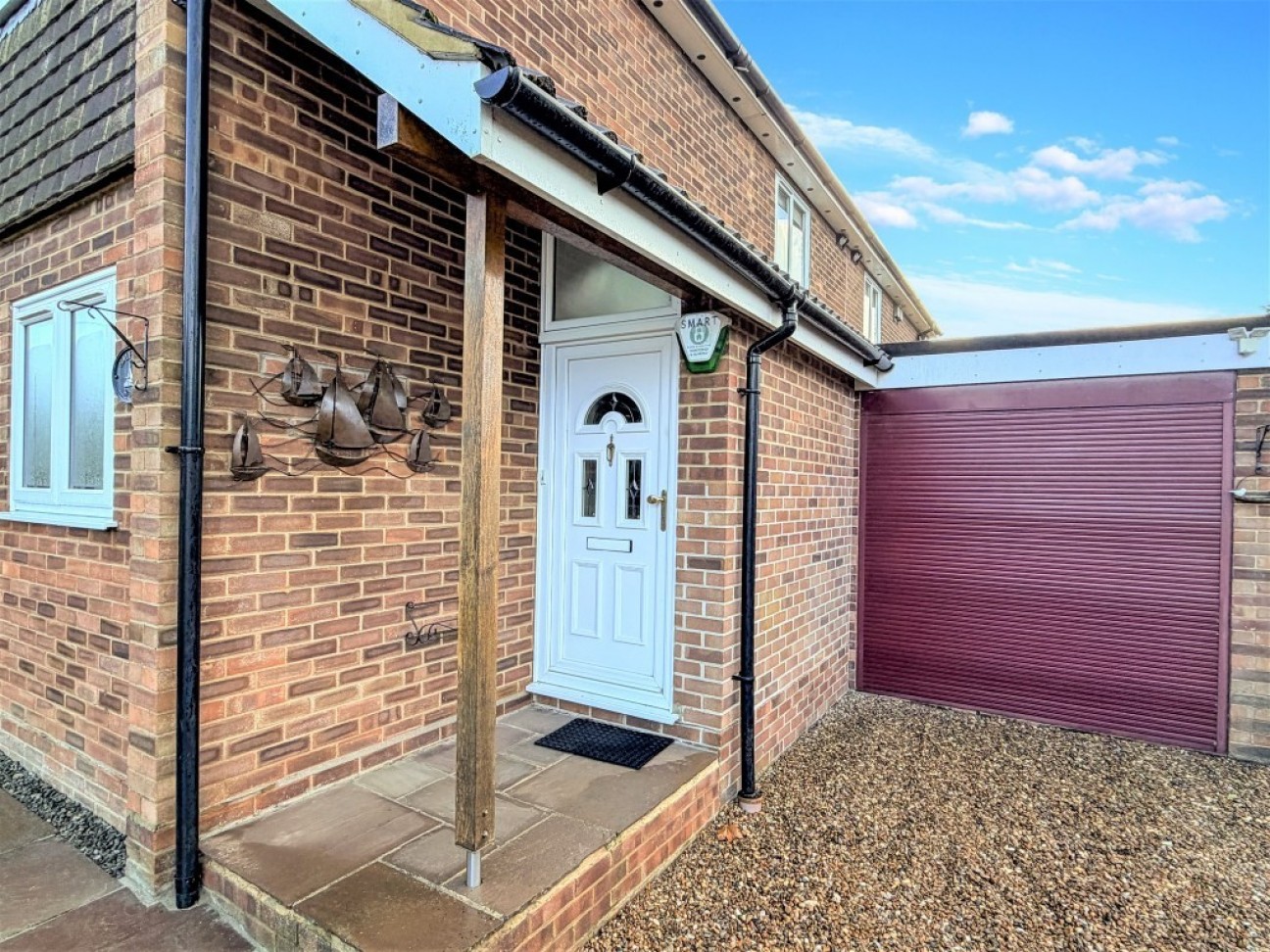 Main Road, Chelmondiston