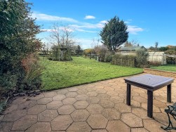 Main Road, Chelmondiston