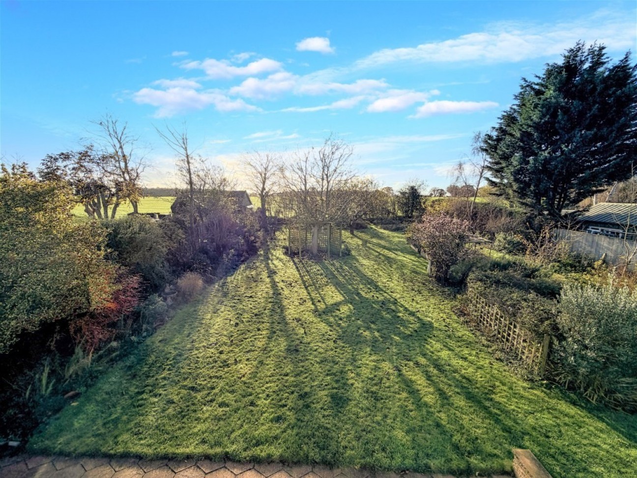 Main Road, Chelmondiston