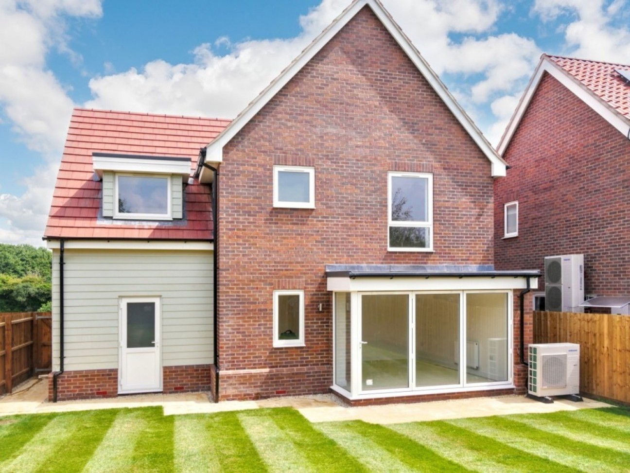 Spalding Way, Chelmondiston