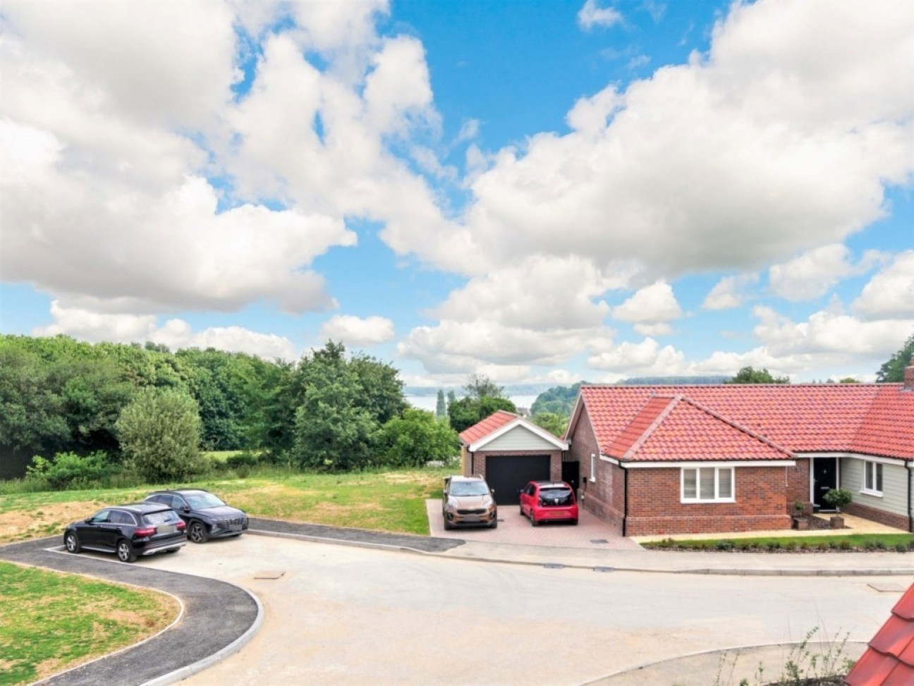 Spalding Way, Chelmondiston