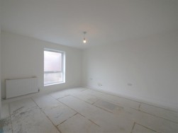 Spalding Way, Chelmondiston