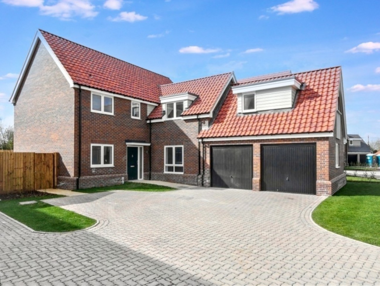 Spalding Way, Chelmondiston