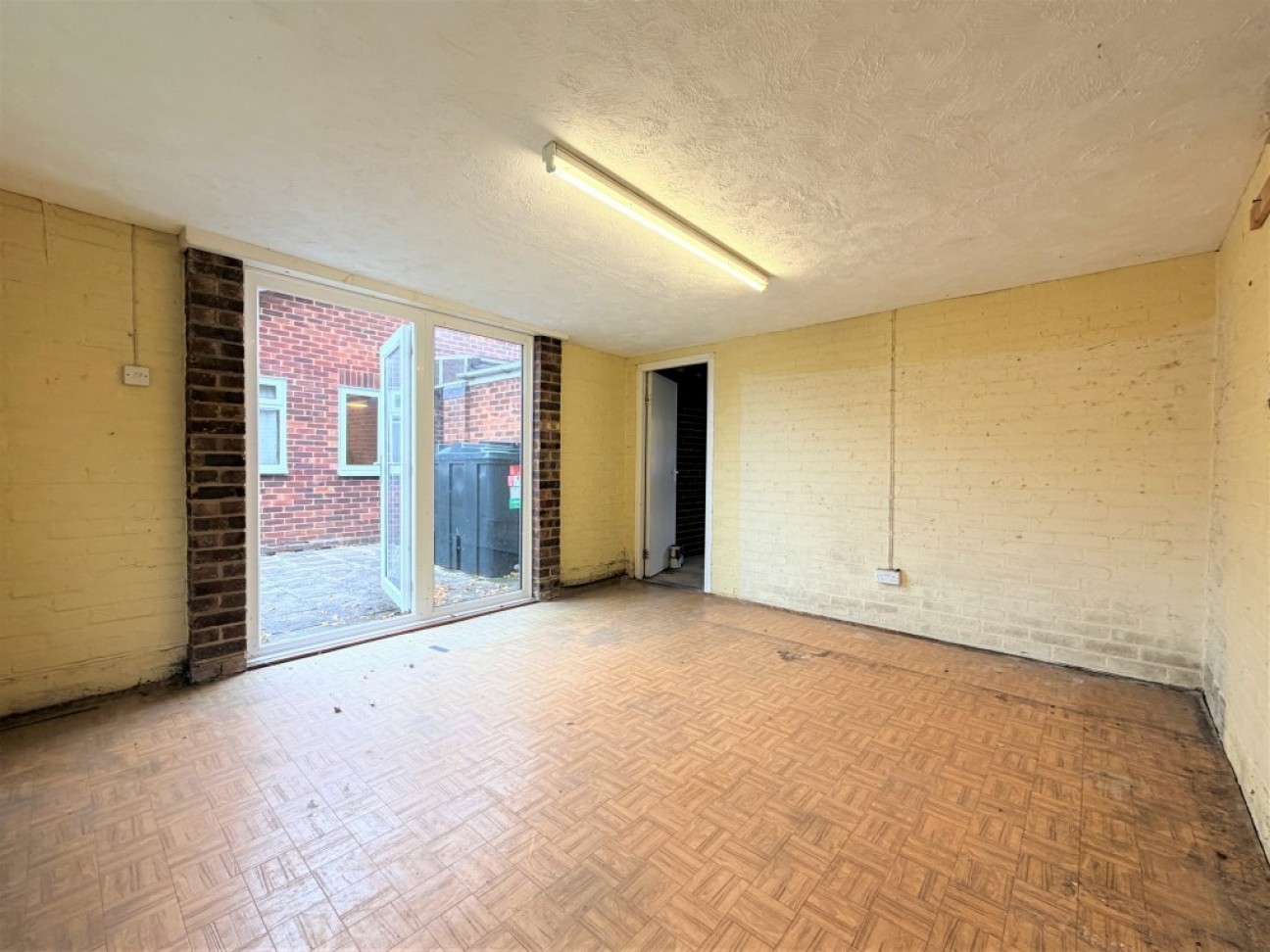 Collimer Close, Chelmondiston