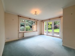 Collimer Close, Chelmondiston