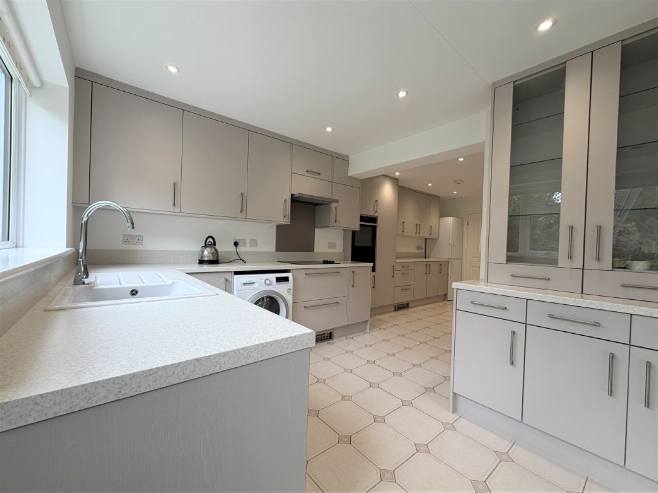 Collimer Close, Chelmondiston