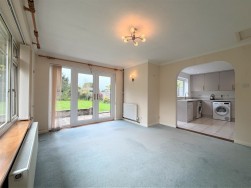 Collimer Close, Chelmondiston