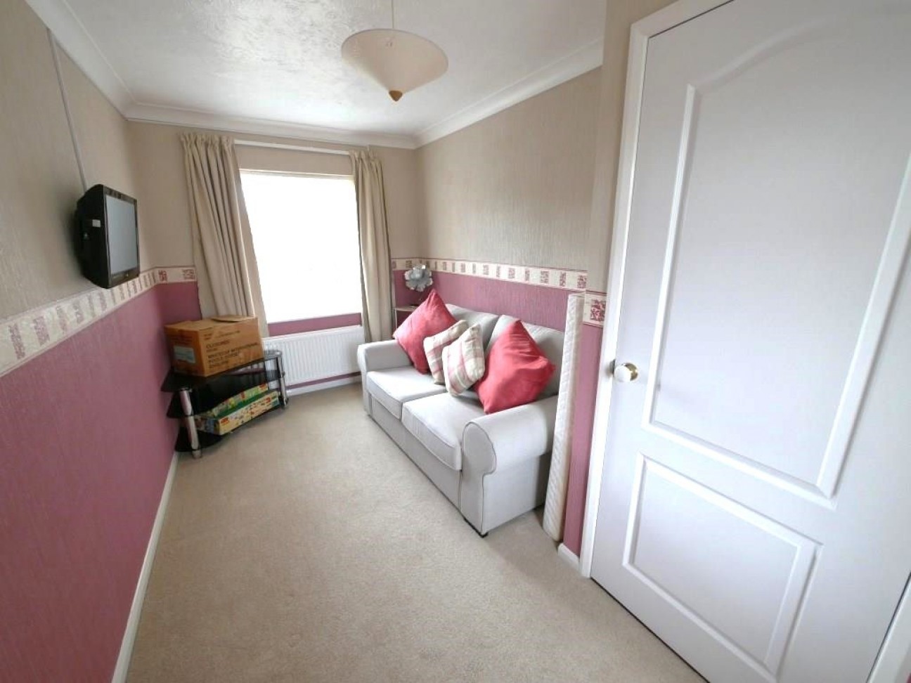 Pearcroft Road, Ipswich