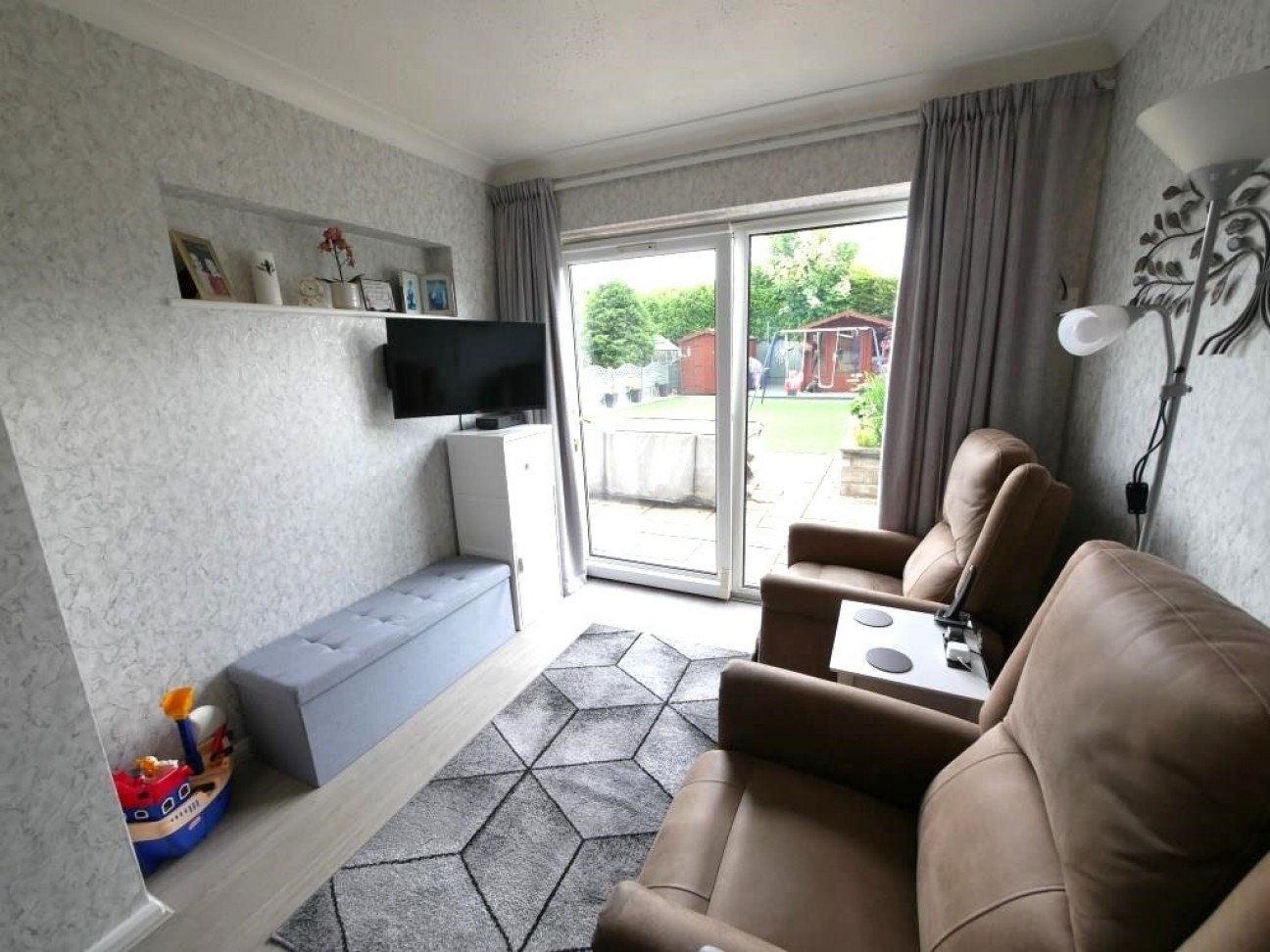 Pearcroft Road, Ipswich