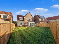 Spalding Way, Chelmondiston