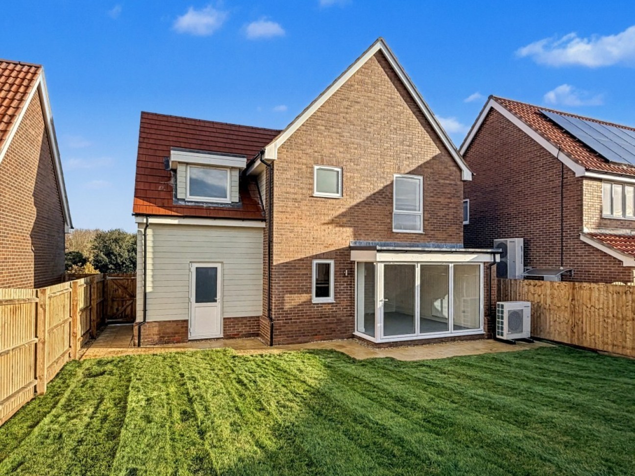 Spalding Way, Chelmondiston