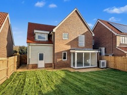 Spalding Way, Chelmondiston