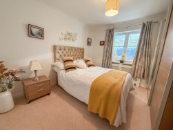 Jackson Place, Barham