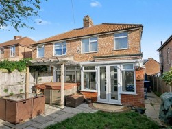 Pinecroft Road, Ipswich