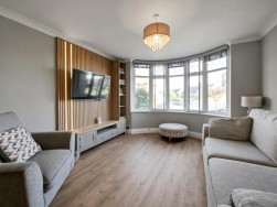 Pinecroft Road, Ipswich