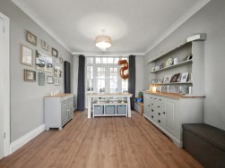 Pinecroft Road, Ipswich