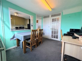 Sandpiper Road, Ipswich