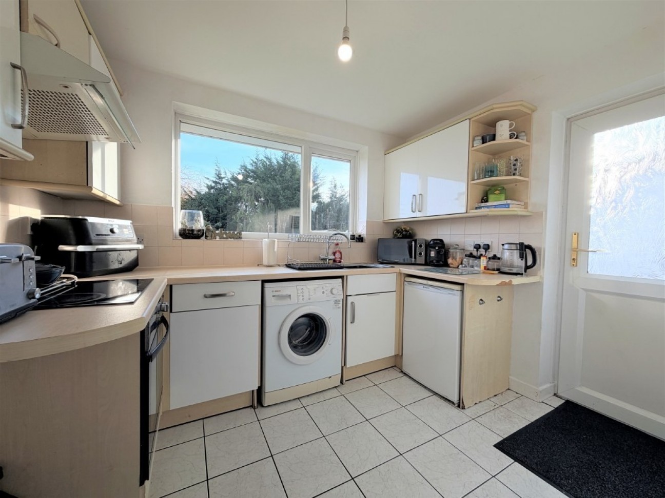 Collimer Close, Chelmondiston