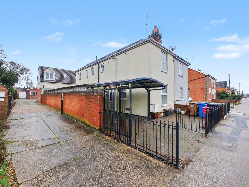 Cauldwell Hall Road, Ipswich, Suffolk