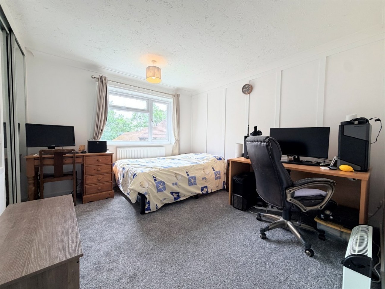 Yew Tree Rise, Pinewood, Ipswich
